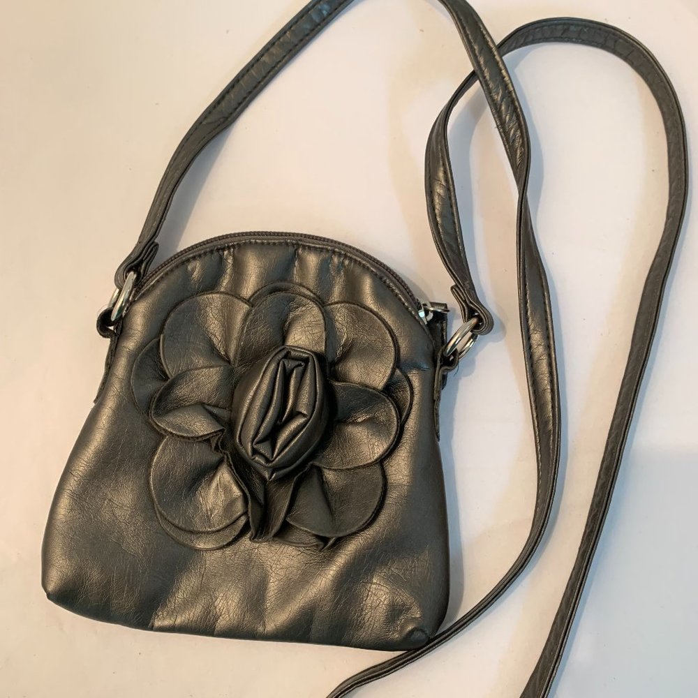 Chateau mini crossbody purse shiny grey pre-owned